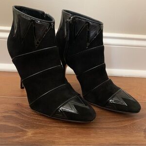 Manolo Blahnik Black Short Heel Boots Booties Suede Patent Leather 36.5 6 EUC